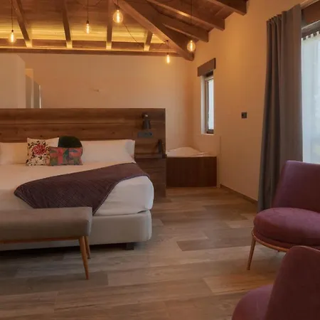 Rural Cantexos 3* لواركا