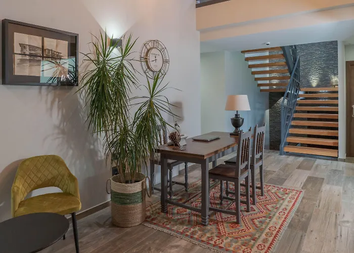 Rural Cantexos 3* לוארקה